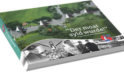 Laatste exemplaren van het SKS-boek | Steun het Huzumer Skûtsje!